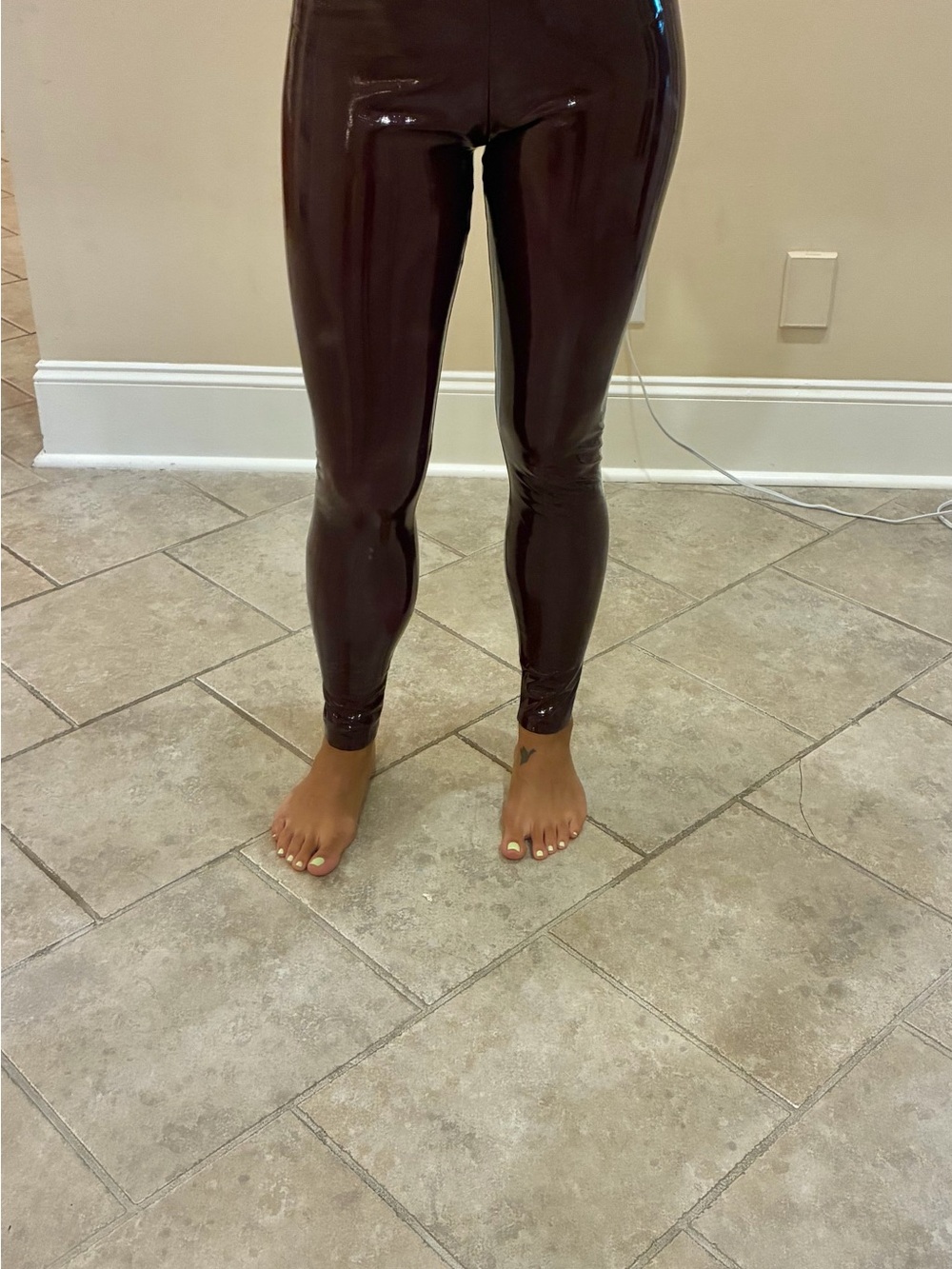 Commando latex Patent Skinny Jeans - Burgundy